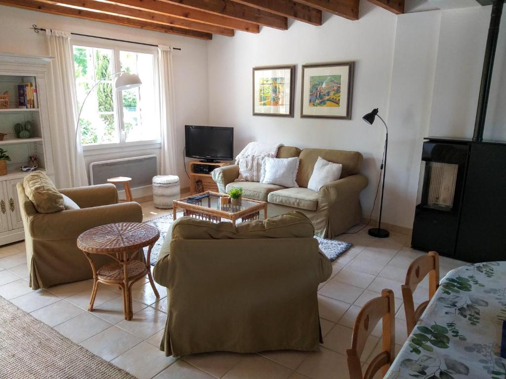 Posedenie v ubytovaní La saunière - Chez Hélène - Gîtes en baie