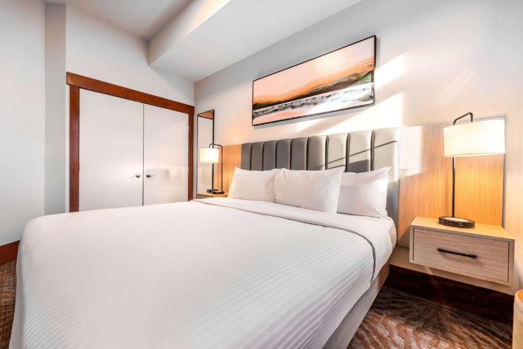 Blackstone Mountain Lodge by CLIQUE - Resim 7