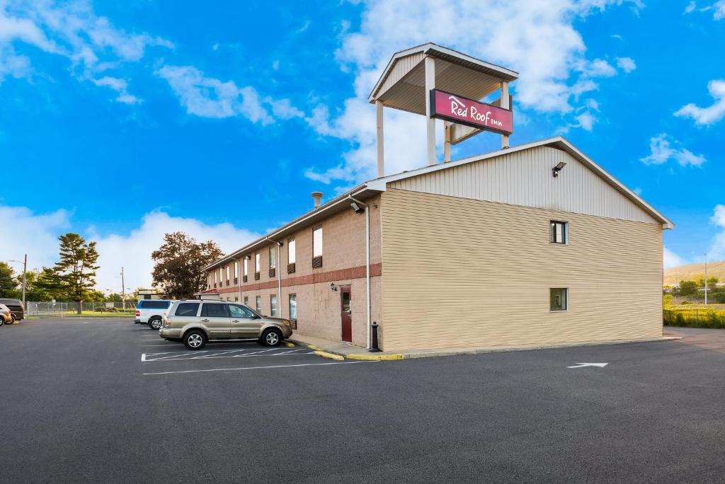 Red Roof Inn Allentown South photo