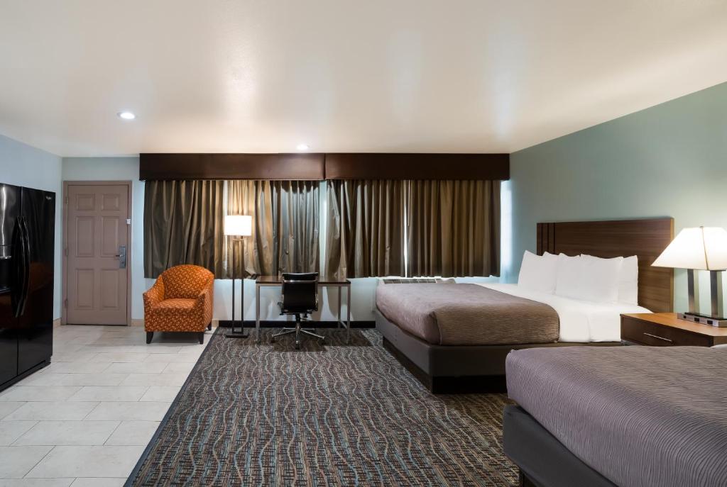Quality Inn Fairfield Napa Valley Area - Suite With Two Queen Beds - Non-Smoking