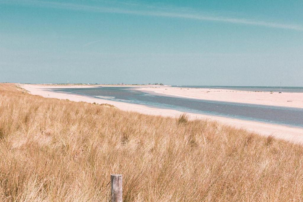 Ein Strand an oder in der Nähe des Bed & Breakfasts