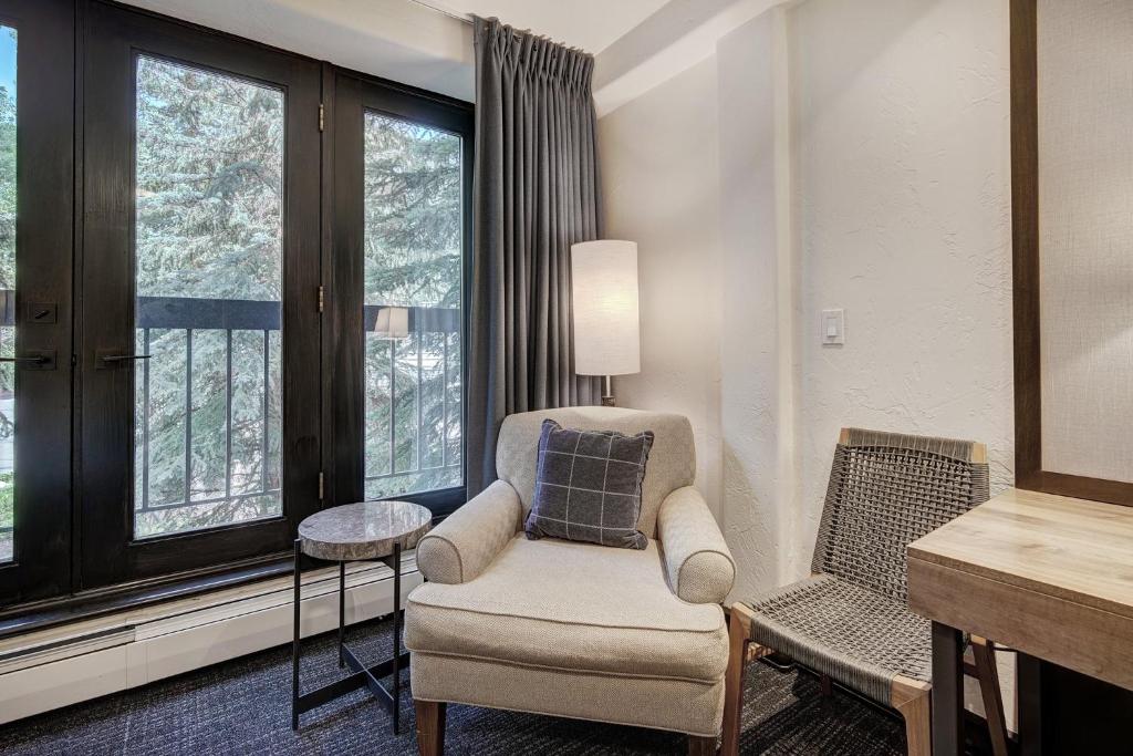 The Pines Lodge, a RockResort - Queen Room Met Twee Queensize Bedden