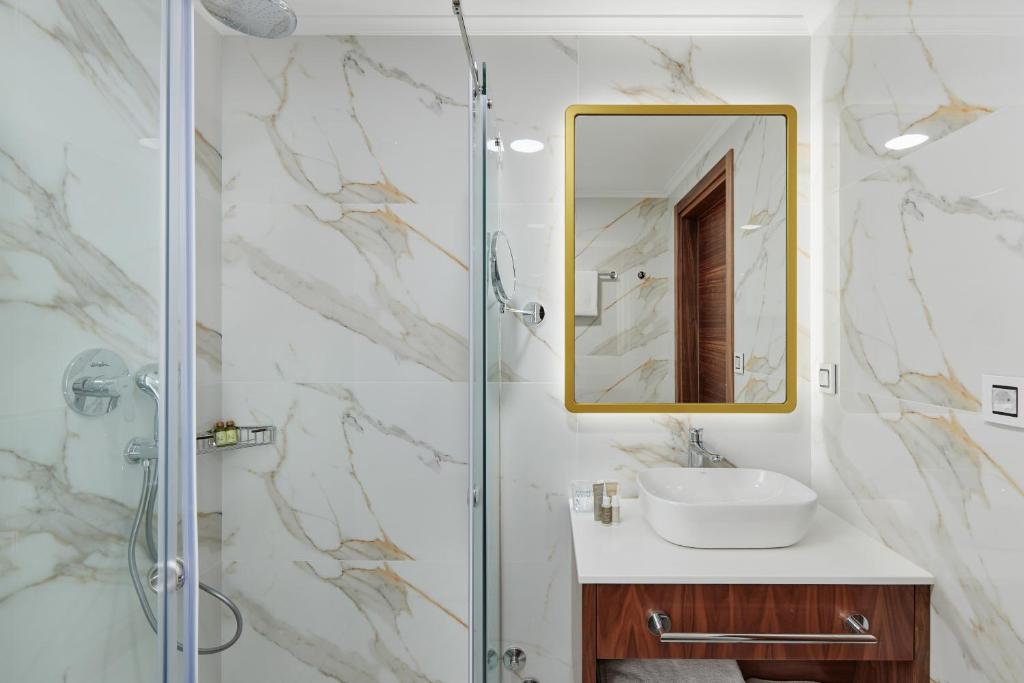 Hotel Diplomat by Aycon - 18