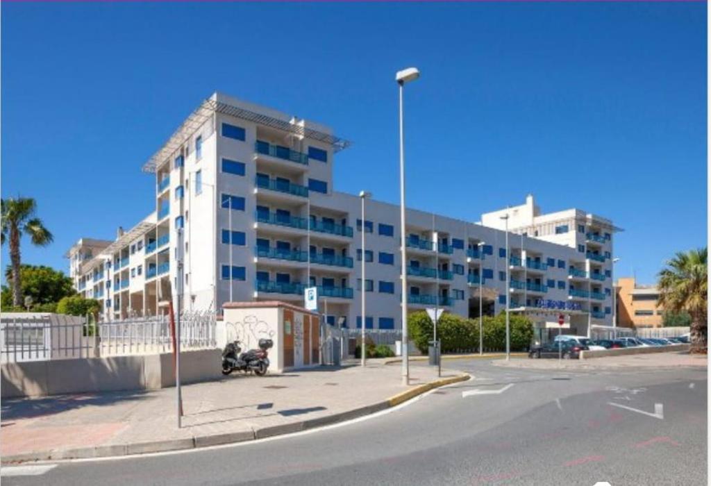 HILLS, Alicante – Updated 2023 Prices