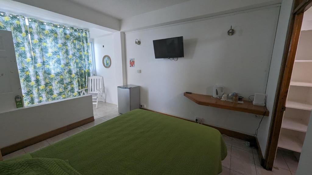Postel nebo postele na pokoji v ubytování OEManagement Rooms
