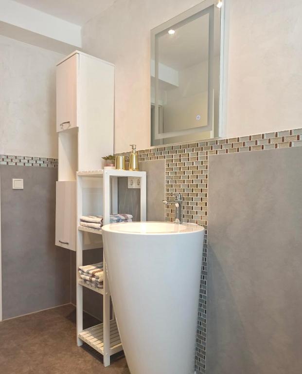 Kuchyň nebo kuchyňský kout v ubytování Ferienwohnung Appartamento Da Vinci