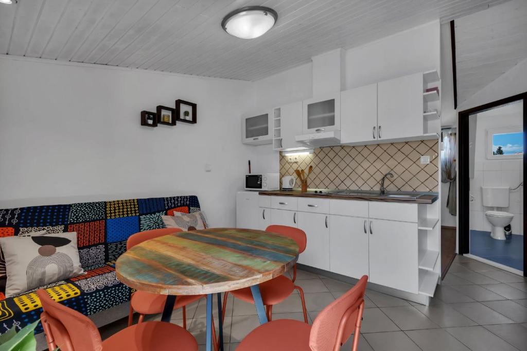 Kuchyňa alebo kuchynka v ubytovaní APARTMENT LANTERNA
