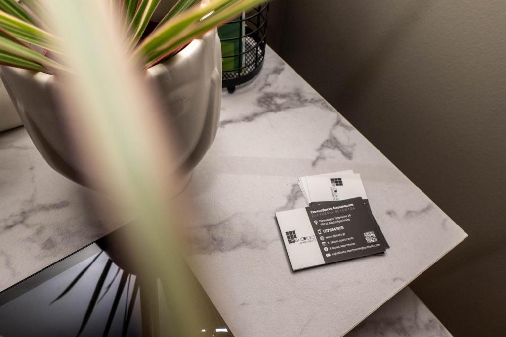 8 Blocks Apartments - 8