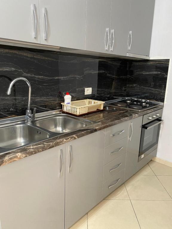 Durres Tabaku Apartament - Imazhi 3