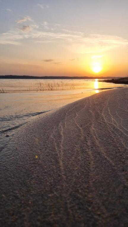 Zdjęcie z galerii obiektu Cocon du lac Mobilhome 3 chambres,6 pers,camping mayotte 5 étoiles Biscarrosse landes w mieście Biscarrosse