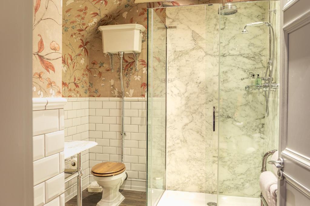 The Raeburn - Resim 38