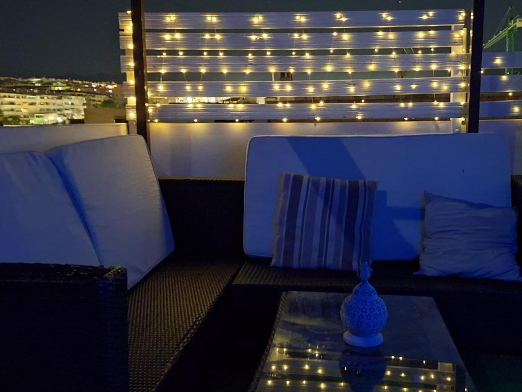 Fotografia z galérie ubytovania The 2 bed-Roof terrace-apartment v destinácii Málaga