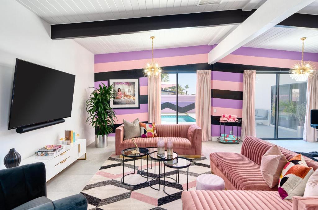 The Pink Martini House, Palm Springs (updated prices 2024)