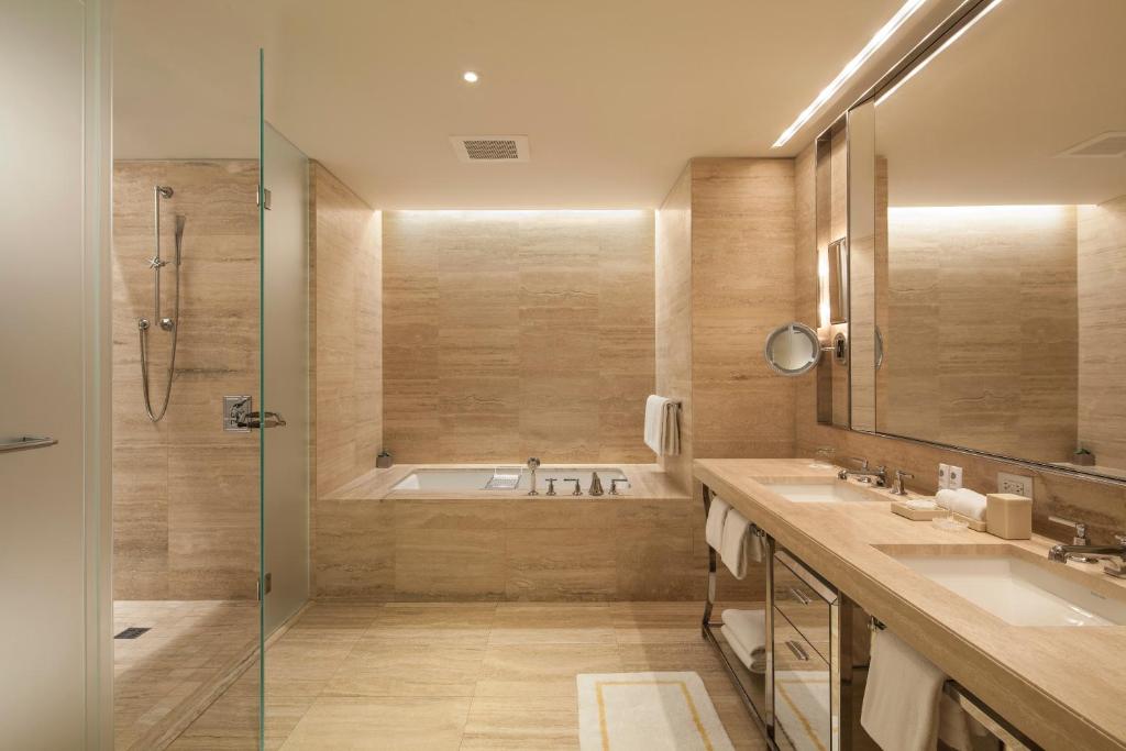 The St. Regis Bal Harbour Resort - 