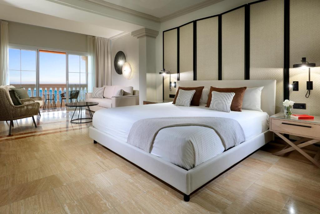 Grand Palladium Jamaica Resort & Spa All Inclusive - Junior Suite Oceanfront View