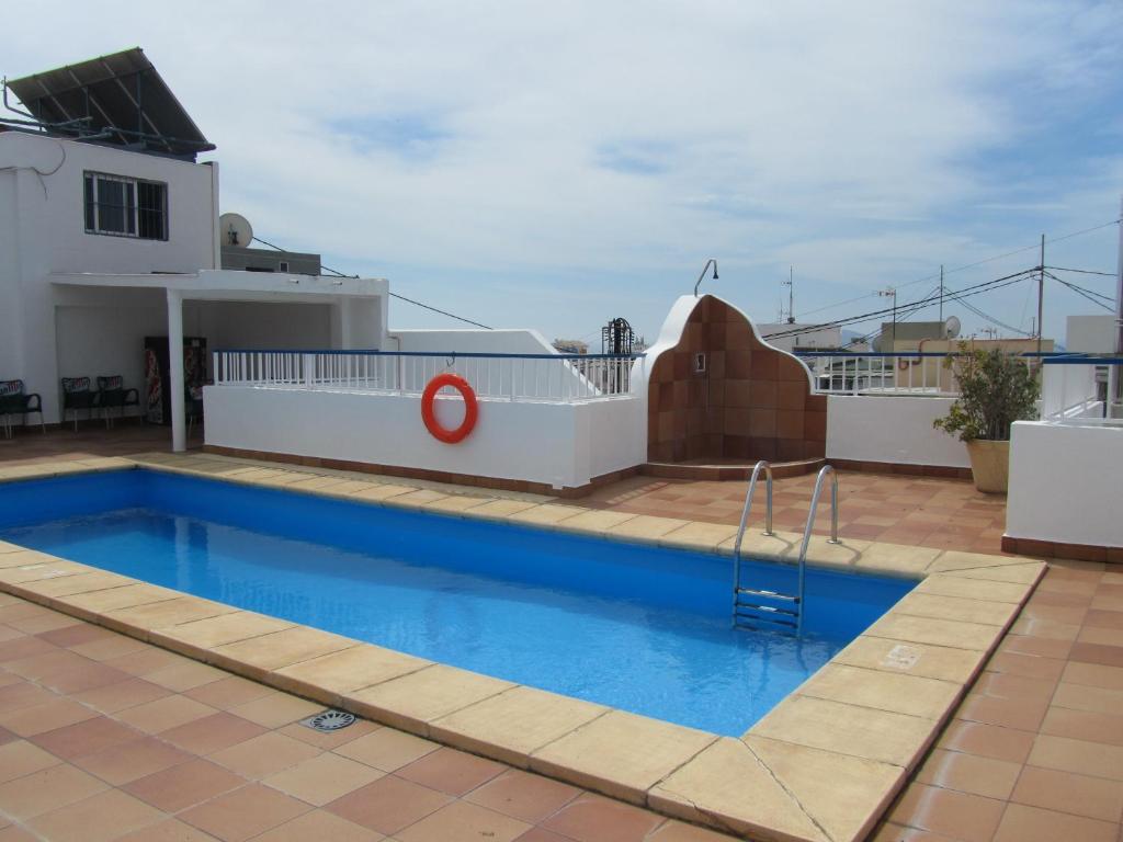 Bazén v ubytování Hotel Mareny Benidorm nebo v jeho okolí