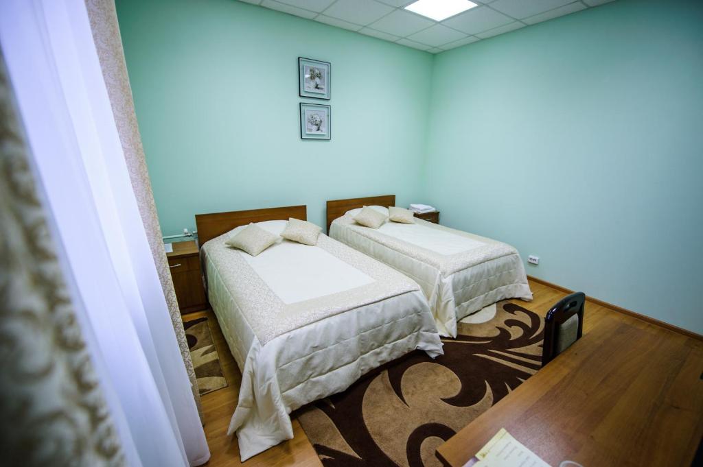 Hotel Bushuev - Комната -близнец с душем