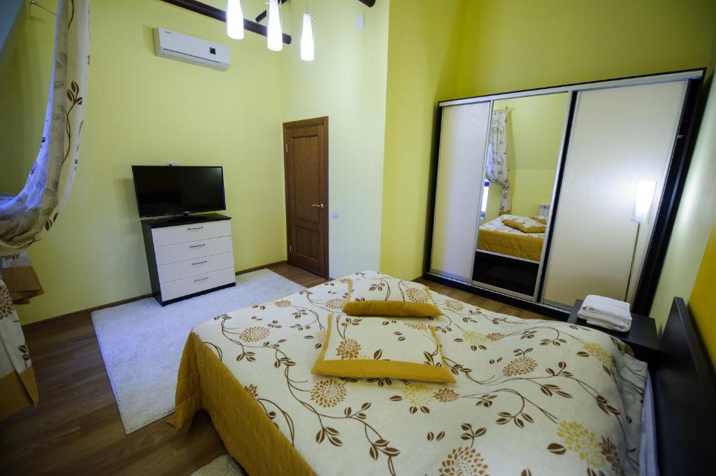 Hotel Bushuev - Отель с одной спальней