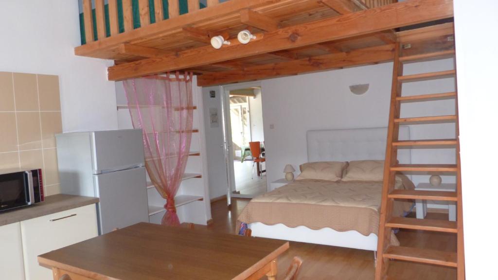 Kuchyň nebo kuchyňský kout v ubytování In Tavignanu