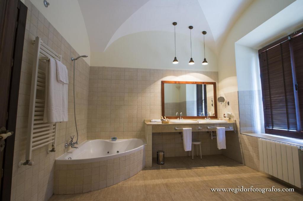 Hotel Cortijo Santa Cruz - imagen 1