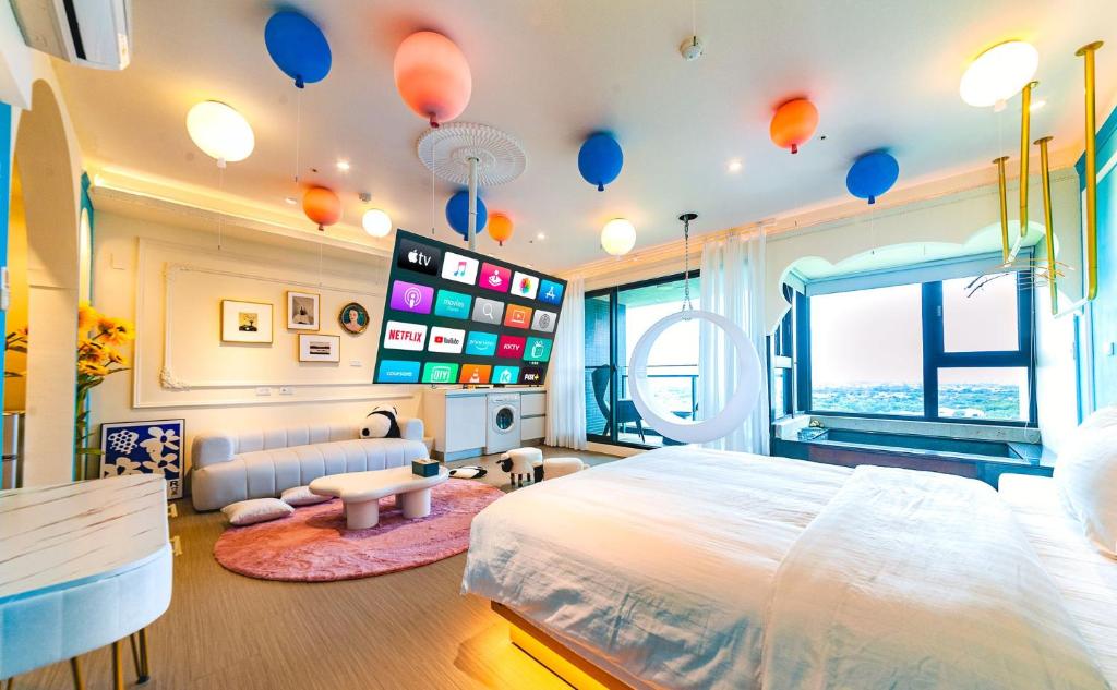Postel nebo postele na pokoji v ubytování 漫遊小旅泳池溫泉宅 Roaming Travel Hot Spring Homestay