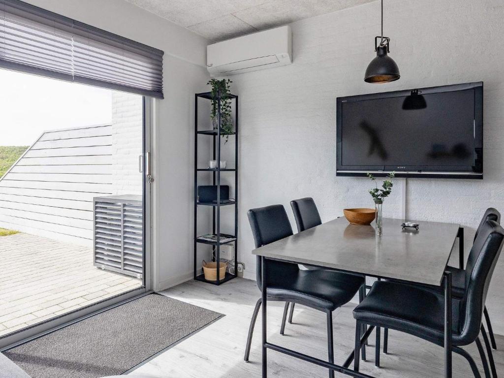 TV a/nebo společenská místnost v ubytování Holiday home Vestervig XLII