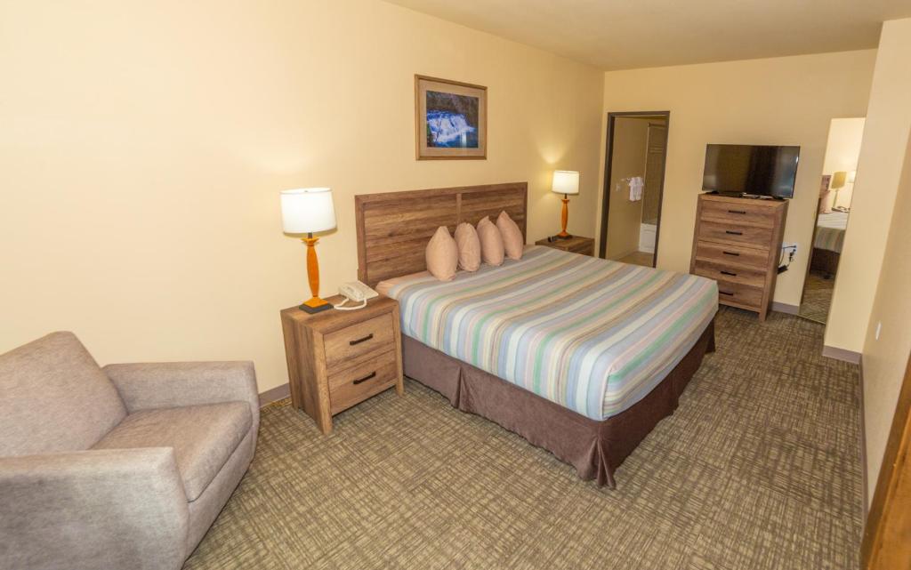 Clatskanie River Inn - Suite King Superior