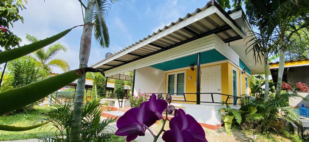 Zahrada ubytování Panutsaya Homestay