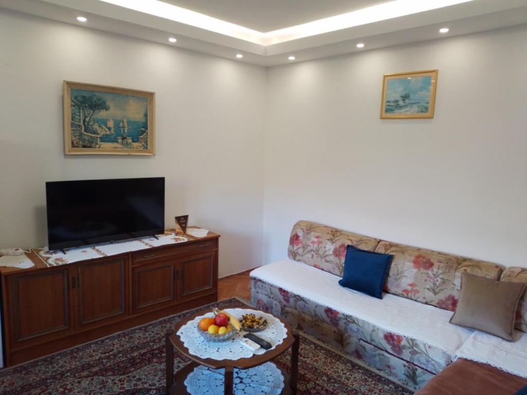 Gallery image of Accommodation Vlaovic , free parking place and Wi&fi in Sutorina