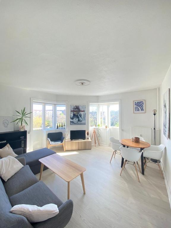 View of beautiful danish apartment on the beach with 2 free bikes, Copenhagen ...