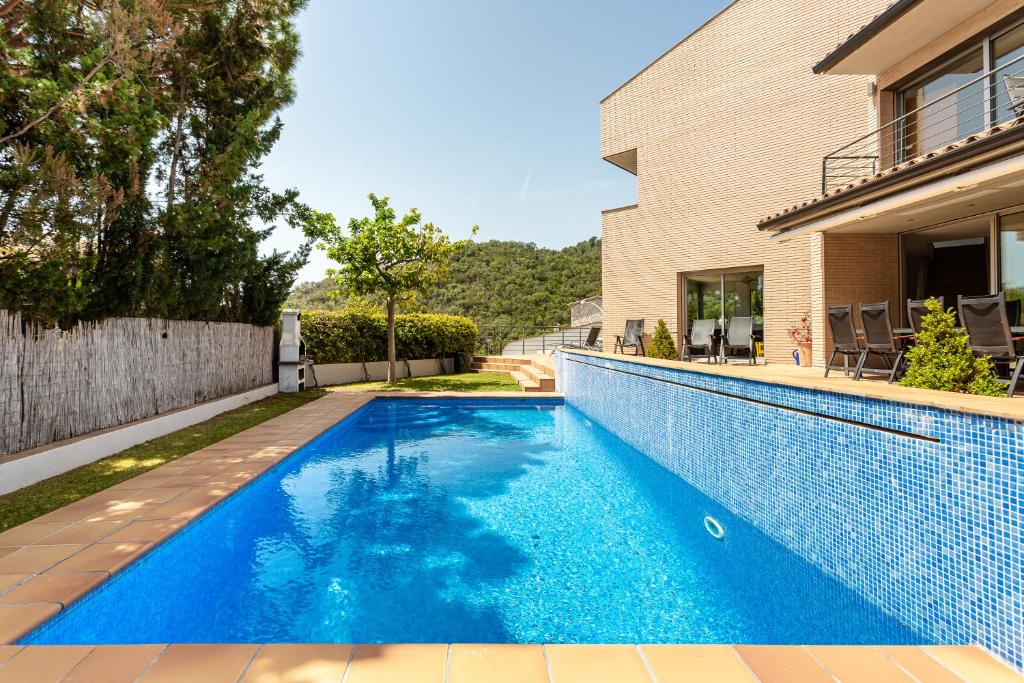 Bazén v ubytování Exclusive Villa with pool seaview nebo v jeho okolí