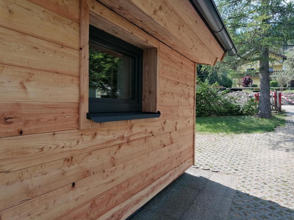 Budova, kde se prázdninový dům nachází