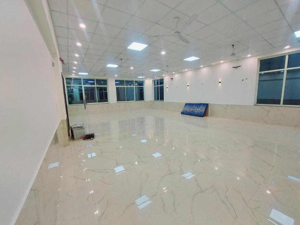 Hotel Dhakad Gold - Tapovan, Rishikesh - Deluxe Doppelzimmer