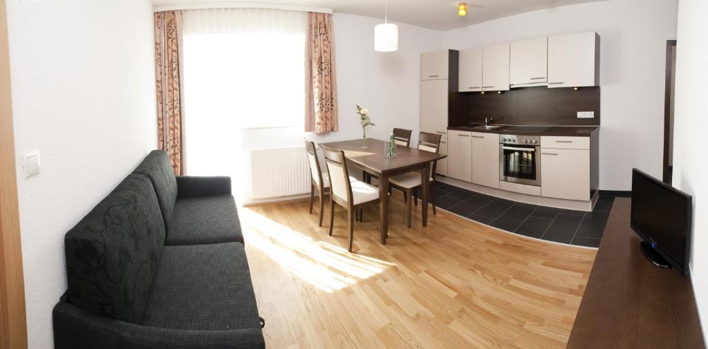 Kuchyň nebo kuchyňský kout v ubytování Hotel Kleißl