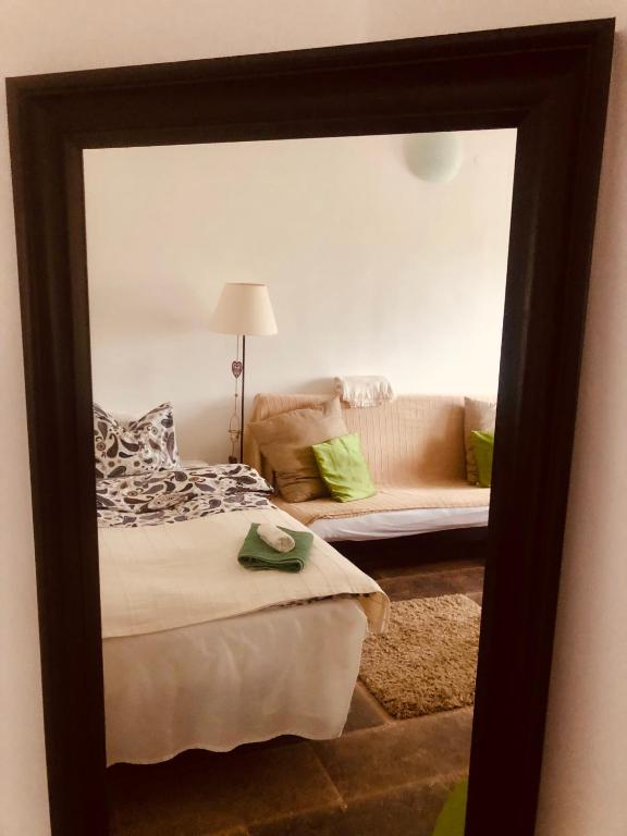 Postel nebo postele na pokoji v ubytování Jázmin vendégház és 2 fős stúdió apartman