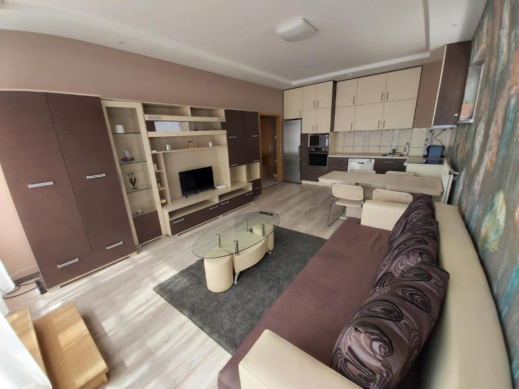 Magnum apartman 7632 Pécs, 10 Tildy Zoltán utca kép - 1