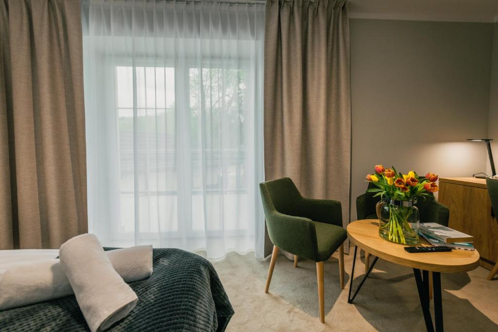 Country Club Żywiec Hotel SPA i Domki Całoroczne - Double Room With Balcony