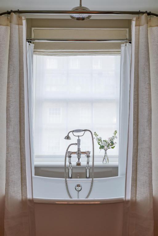 Henrys Townhouse Marylebone, London - Resim 27