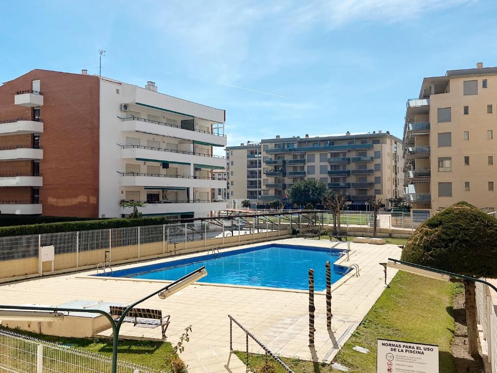 Bazén v ubytování Pool Beach la Pineda nebo v jeho okolí