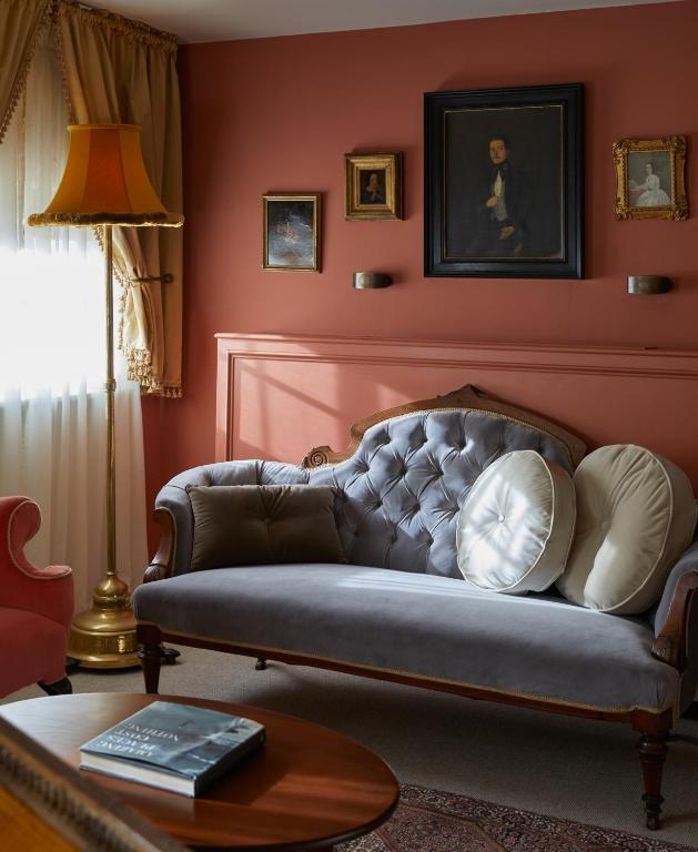 Henrys Townhouse Marylebone, London photo