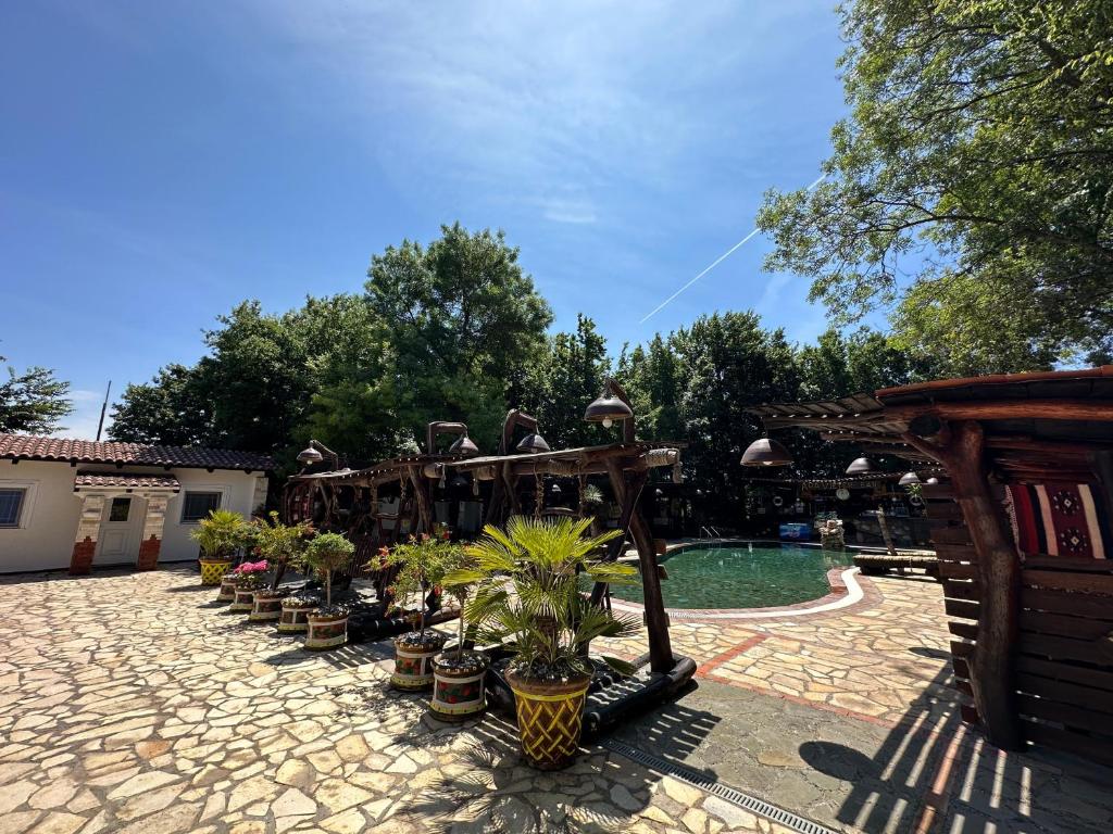 Bazén v ubytování Ara E Vjeter Resort nebo v jeho okolí