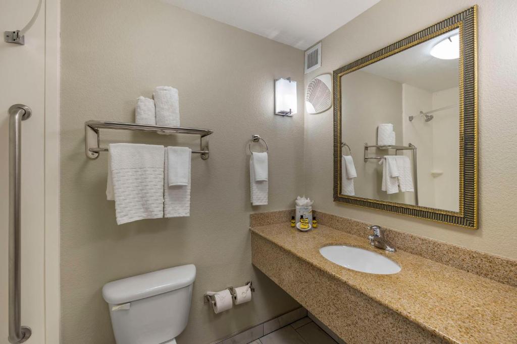 Best Western Plus Henderson Hotel - King Suite With Sofa Bed - Non-Smoking