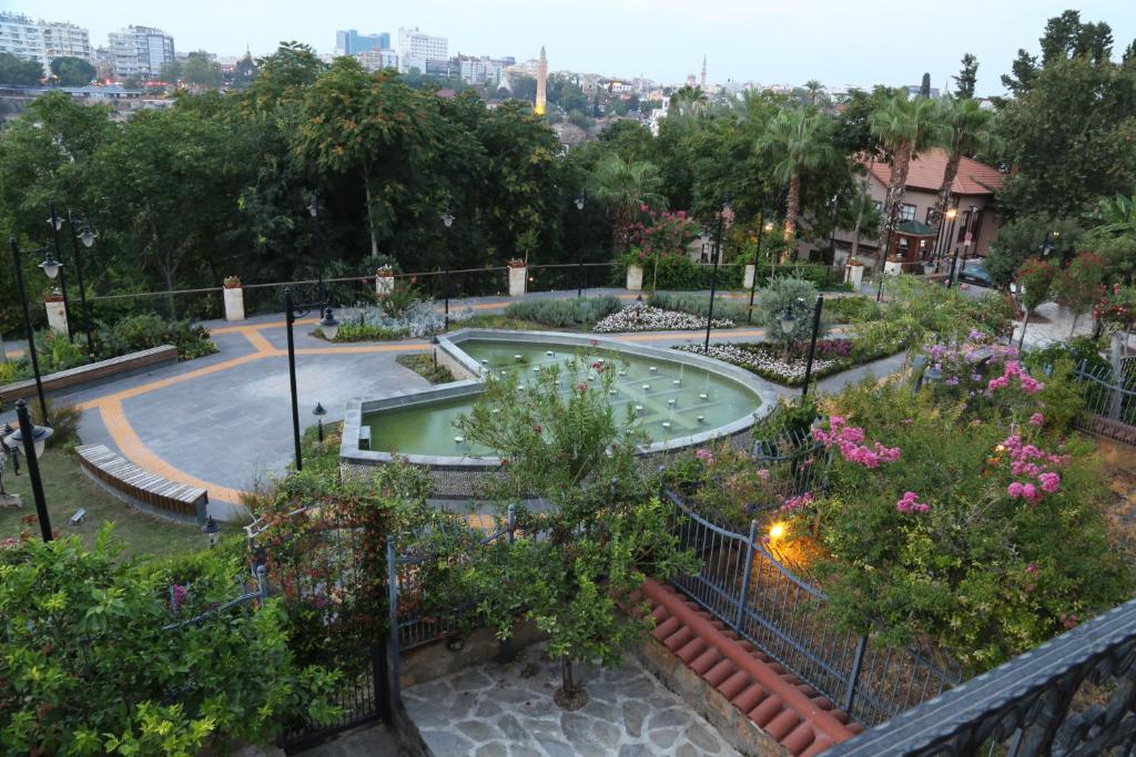 A garden outside Villa Emel