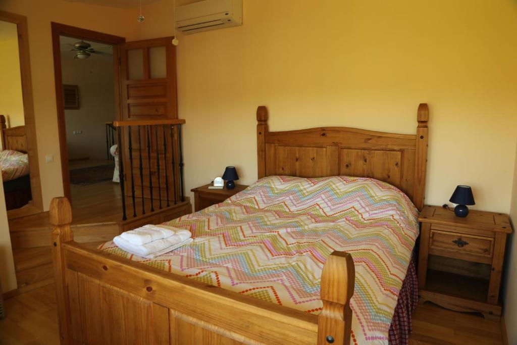 A bed or beds in a room at Villa Emel