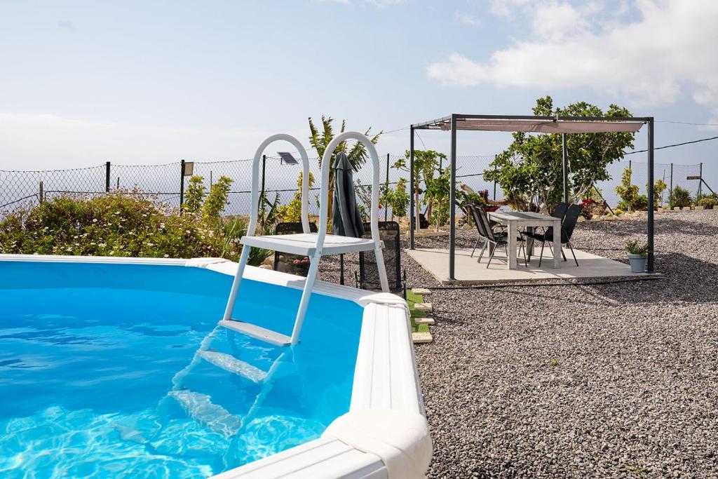 Bazén v ubytování La Casa del Barranco nebo v jeho okolí