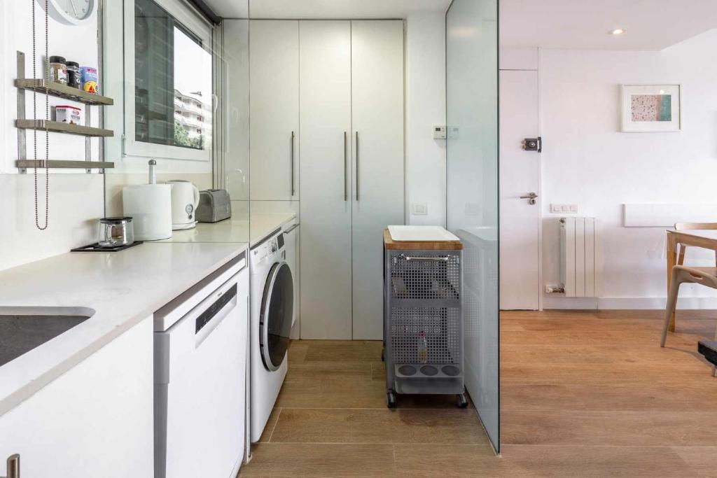 Kuchyň nebo kuchyňský kout v ubytování Urcatusa Migjorn 42 Apto 3 Dorm con piscina