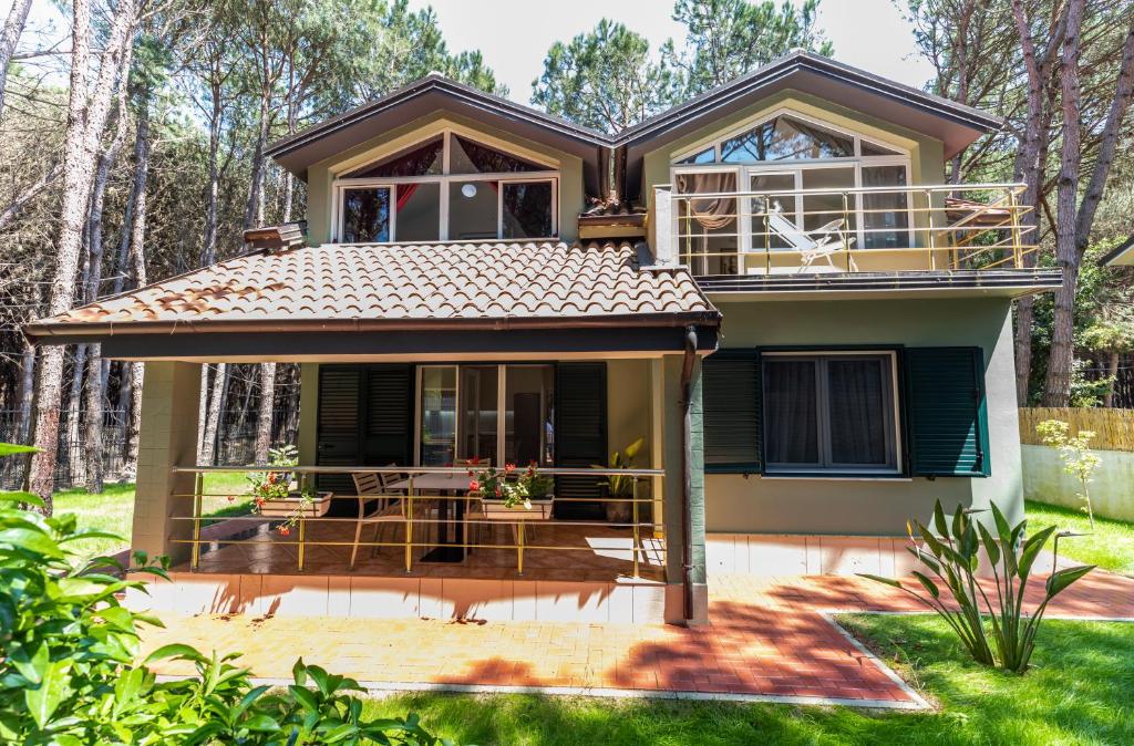 Forest Cottage - middle of forest & near the beach - Image 5