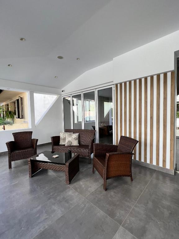 Villa Hara Suites - 13