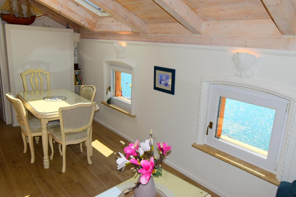 Fotografija v galeriji nastanitve Captains home v mestu Baška