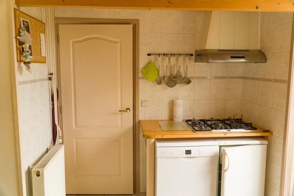 Kuchyň nebo kuchyňský kout v ubytování Pothuus 2 persoons vrijstaand huis met vrij uitzicht in de Achterhoek